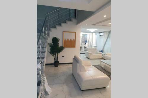 Premier Villa - Luxury 4 Bedroom Duplex