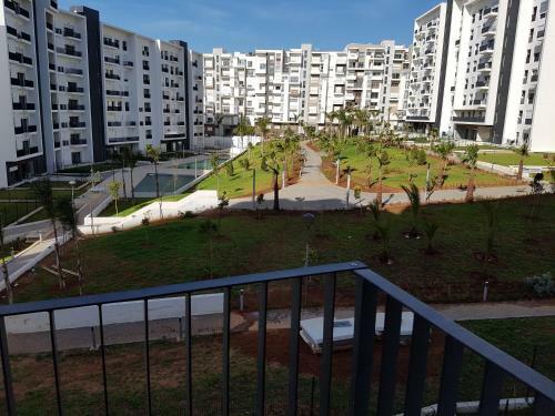 Apartamento Appartement Avec Piscine � Hay Riad
