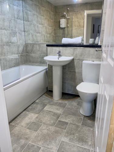 2 Bedroom Apartment At Secc Hydro Full Refurb 2021