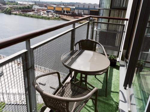 Apartamento Pass The Keys Lovely 2 Bed Flat In Glasgow Harbour, West End