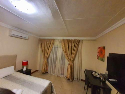 Hostal Tenacity Guesthouse - Riviera Park