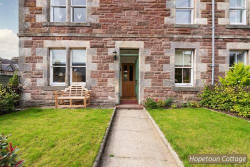 Hopetoun Cottage - Beautiful Cottage