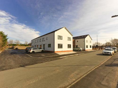 Modern Shrewsbury Townhouse With Parking