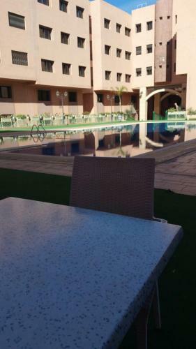 Mouzdalifa Apartment In City Center