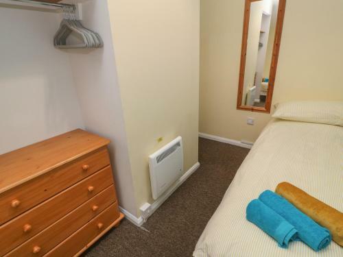6 Strawberry Hill