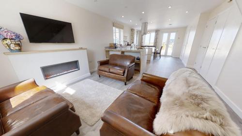 Villa Oak Cottage, Close To Beaches