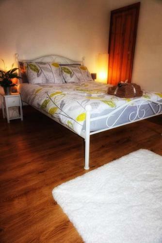 2 Bedroom Canal Side House Hebden Bridge