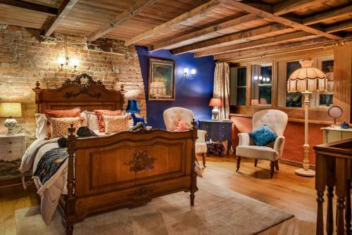 A Rare Treat Beautiful Ancient Cottage
