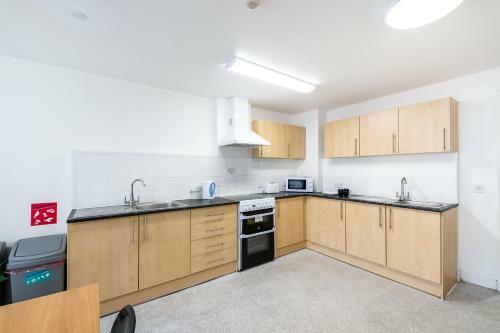 Albergue Comfortable Ensuite Rooms, Gillingham - Sk