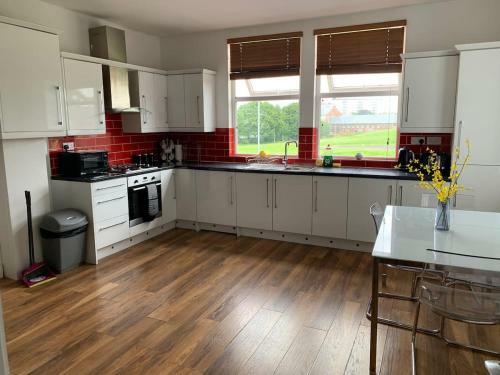 Luxurious Apartment Close To City Centre