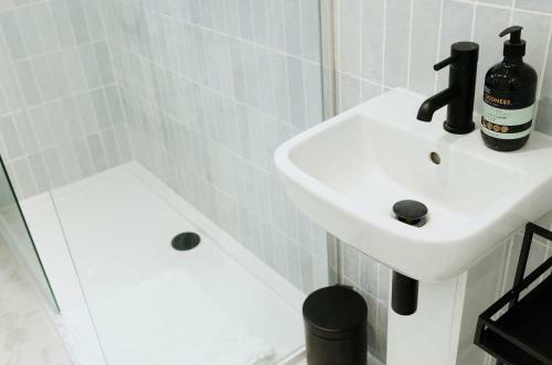Cozy Broadstairs Hideaway - 1 Min Walk To Beach