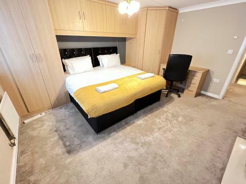 Apartamento Modern 4 Bed House In Sittingbourne Sleeps 8
