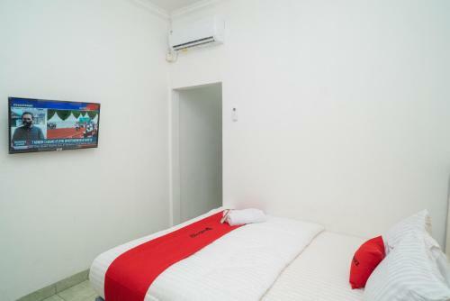 Hotel Reddoorz Near Bundaran Ciceri