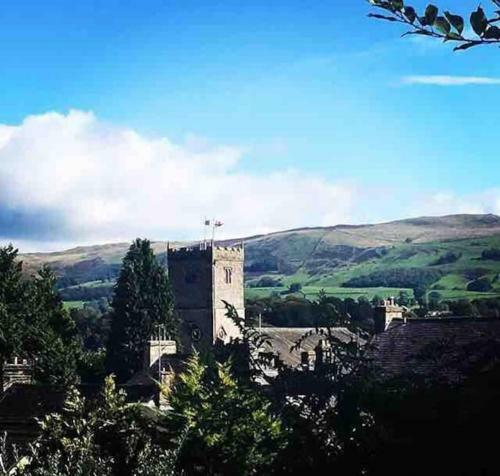 Beautiful 2 Bedroom Cottage, Kirkby Lonsdale