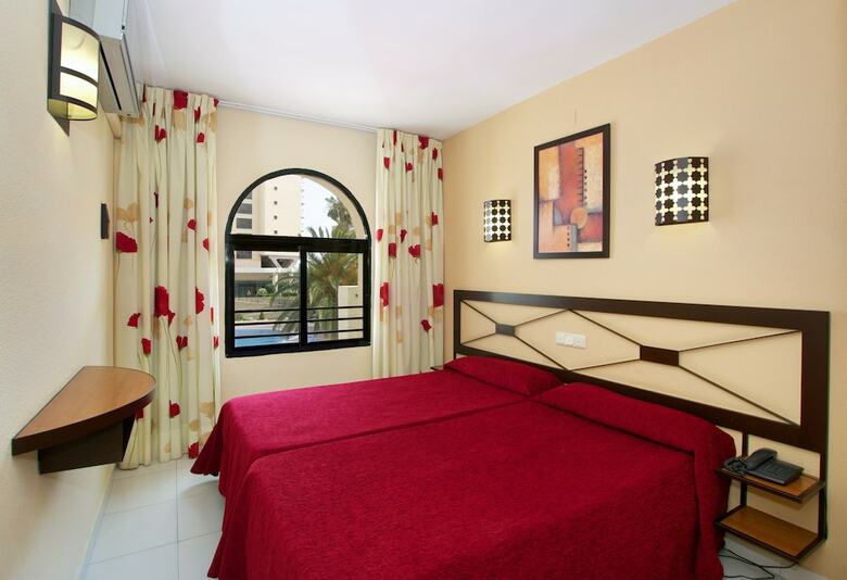 Hotel Puente Real