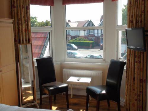 Hostal Bodeuron Guest House