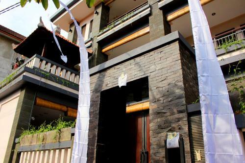Hostal Pondok 3 Mertha
