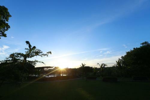 Eco Hotel Black & White - Anuradhapura