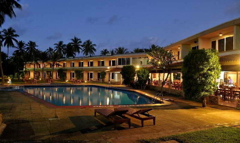 Palm Village Hotel