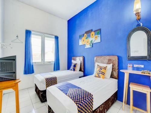 Hotel Spot On 90349 Edotel Tebe Syariah