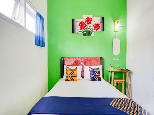 Hotel Spot On 90349 Edotel Tebe Syariah