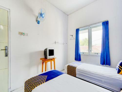 Hotel Spot On 90349 Edotel Tebe Syariah