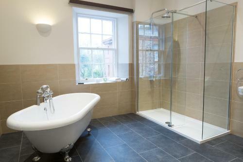 Apartamento Netherby Hall By Underthedoormat