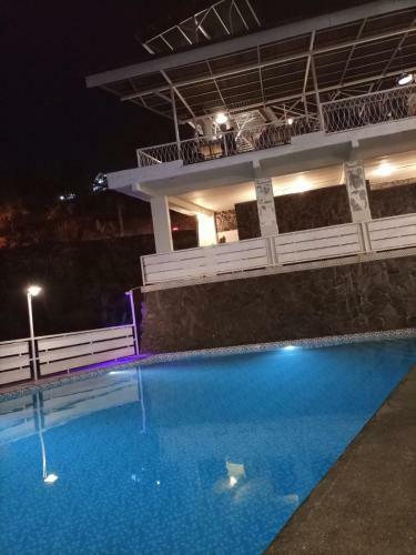 Jaden Hotel & Resort