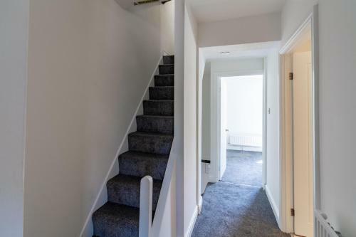 Family Friendly Cottage With Bunk Beds And Courtyard
