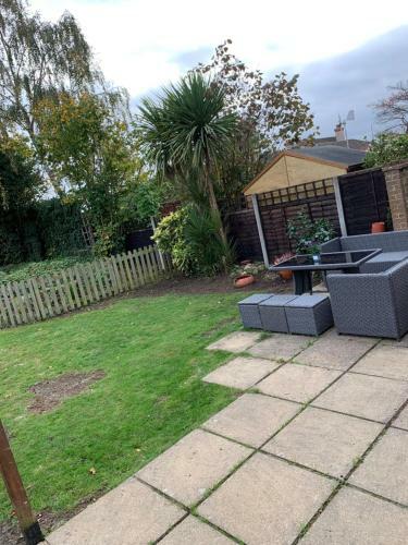 Beautiful 5 Bedroom House In Maidstone