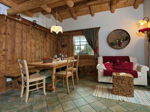 Dreamy Cottage In Bellamonte Italy With Garden