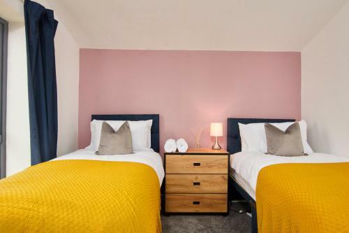 Beautiful 5 Bed House Manchester Sleeps8 Wparking