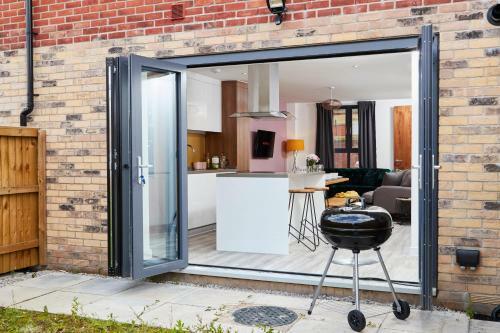 Beautiful 5 Bed House Manchester Sleeps8 Wparking