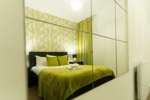 Stylish One Bed Apartment Central Mk- The Hub