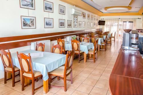 Hostal Pension Floare De Colti