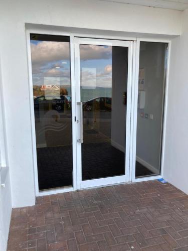 One Bed Apartment One Minute Walk Towan Beach Free Parking