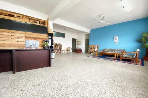 Oyo Home 90295 Beacon Homestay Kuching