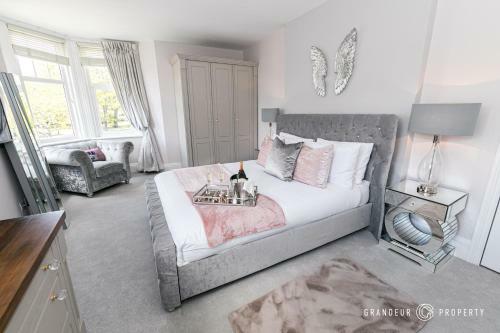 Apartamento Glamorous 2 Bed, Central Location, Scenic Views, Parking