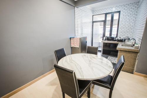 Apartamento Barrington Villa @ Golden Hill