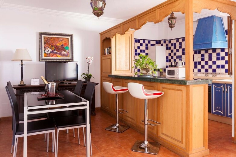 Hostal Abril