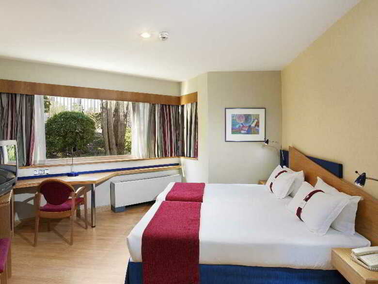 Hotel Express Holiday Inn Tres Cantos