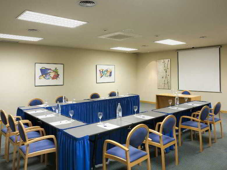 Hotel Express Holiday Inn Tres Cantos