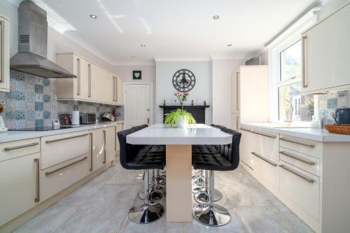 Guestready - Luxury Oasis 5br Home With Private Garden