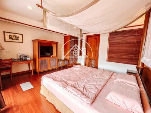 Port Dickson 1-4pax Water Chalet