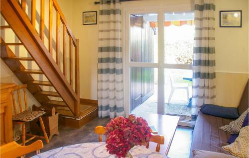 Holiday Home Sarzeau R. Les Plages De St. Jacques