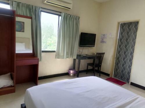 Oyo 90392 Pulai City Hotel