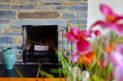 The Nineteenth, Oakridge St Mellion, Free Golf/spa