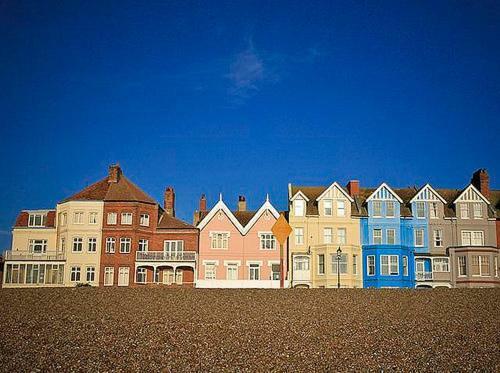 Romantic Flint Cottage On The Suffolk Coast