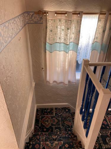 Hostal Cheerful Double Room In Lancaster House