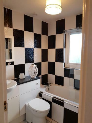 Three Bedroom House Pet Friendly Superfast Wifi 200mbps